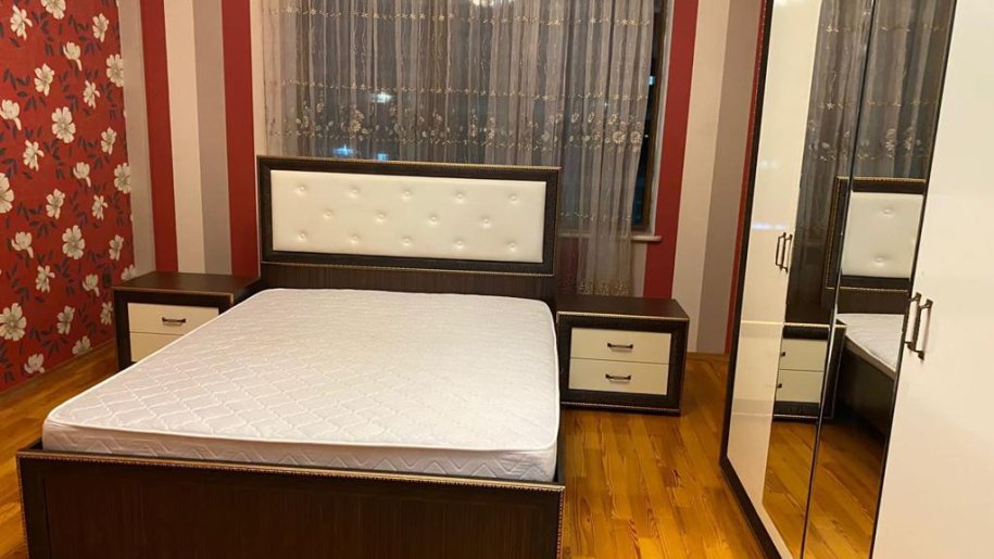 Satılır 3 otaqlı yeni tikili, 141 m², 8 noyabr-6