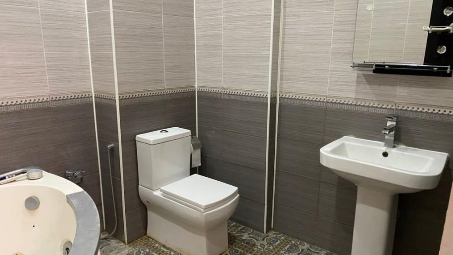 Satılır 3 otaqlı yeni tikili, 141 m², 8 noyabr-13