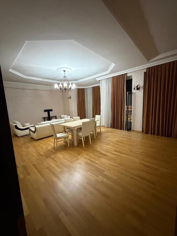 Kirayə verilir 3 otaqlı yeni tikili, 210 m², Sahil m.-9