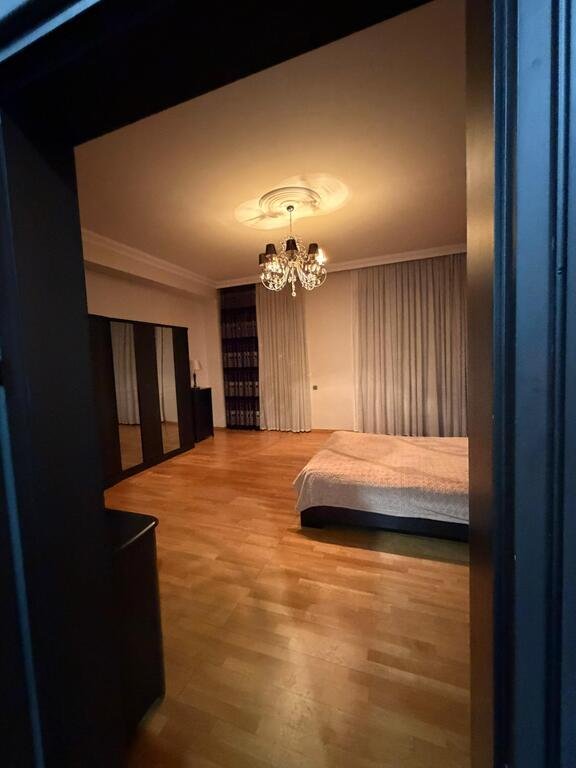 Kirayə verilir 3 otaqlı yeni tikili, 210 m², Sahil m.-10