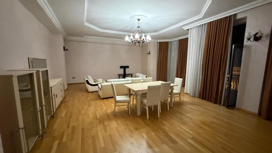 Kirayə verilir 3 otaqlı yeni tikili, 210 m², Sahil m.-18