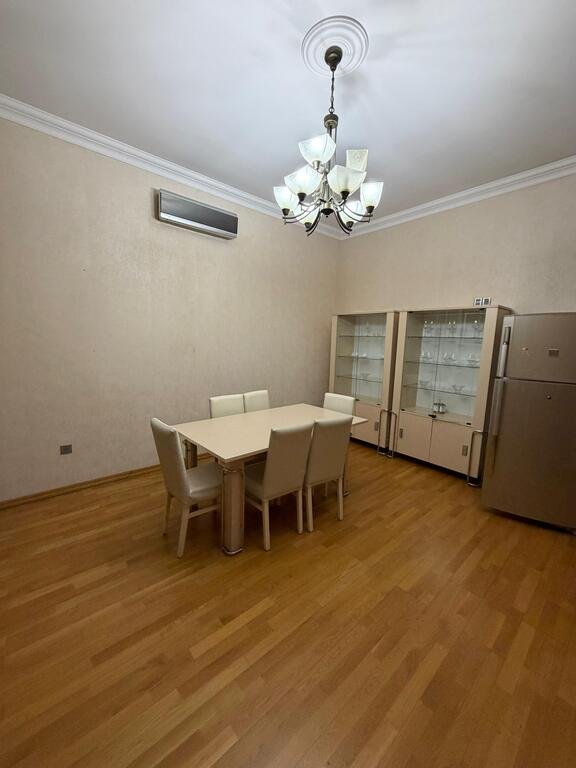 Kirayə verilir 3 otaqlı yeni tikili, 210 m², Sahil m.-19