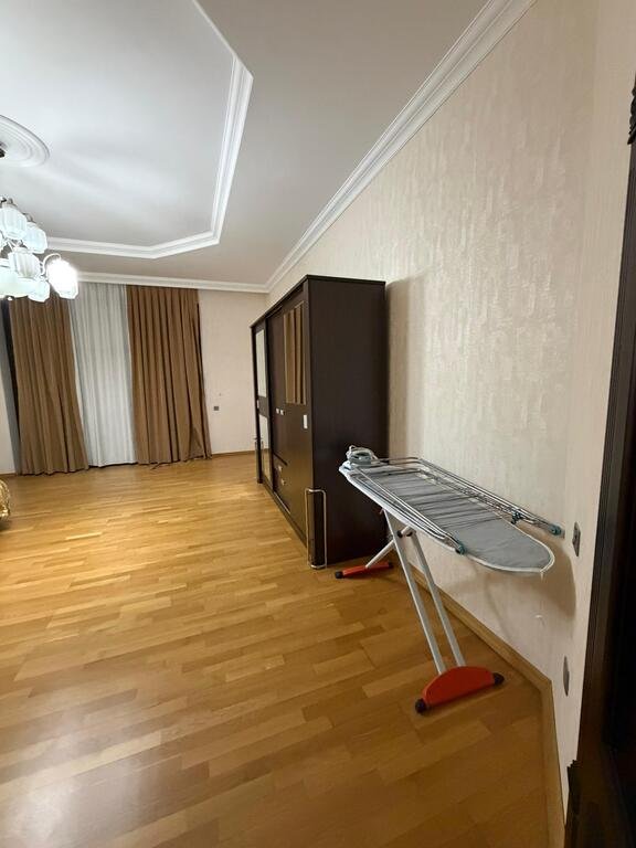 Kirayə verilir 3 otaqlı yeni tikili, 210 m², Sahil m.-20