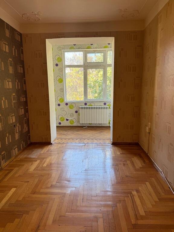 Satılır 3 otaqlı köhnə tikili, 80 m², 8-ci mikrorayon-10