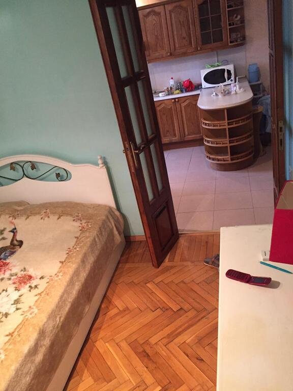 Kirayə verilir 2 otaqlı köhnə tikili, 65 m², 28 May m.-2