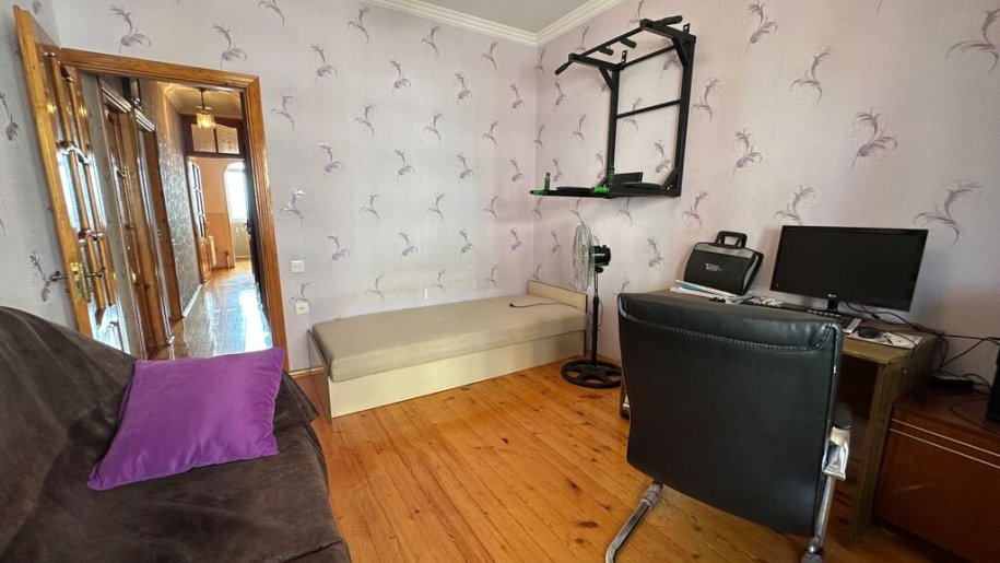 Satılır 4 otaqlı köhnə tikili, 110 m², Xalqlar dostluğu m.-8