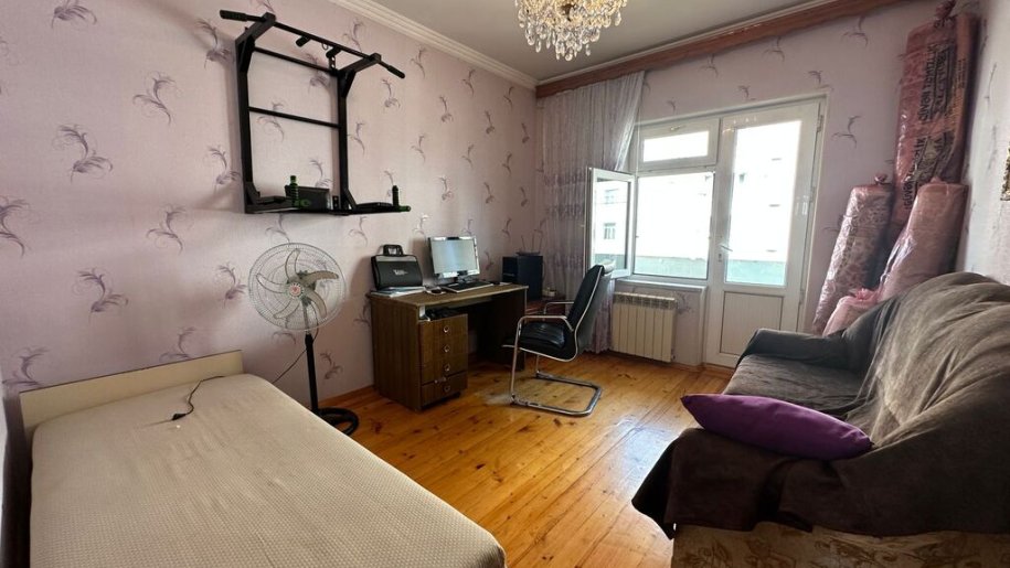 Satılır 4 otaqlı köhnə tikili, 110 m², Xalqlar dostluğu m.-9