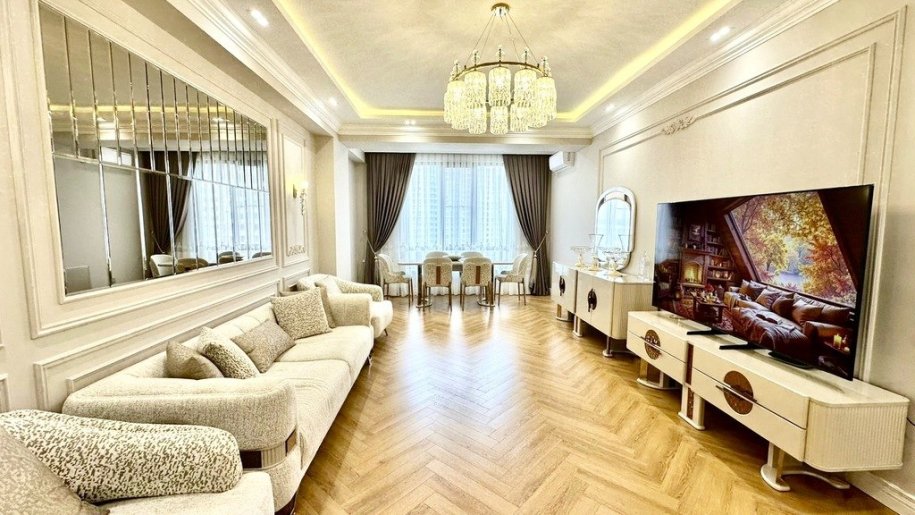 Satılır 3 otaqlı yeni tikili, 130 m², Gənclik m.-2