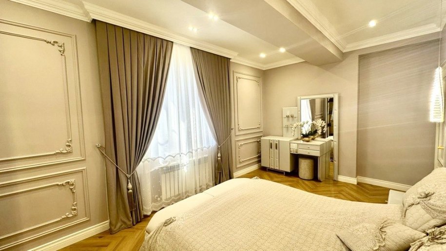 Satılır 3 otaqlı yeni tikili, 130 m², Gənclik m.-7