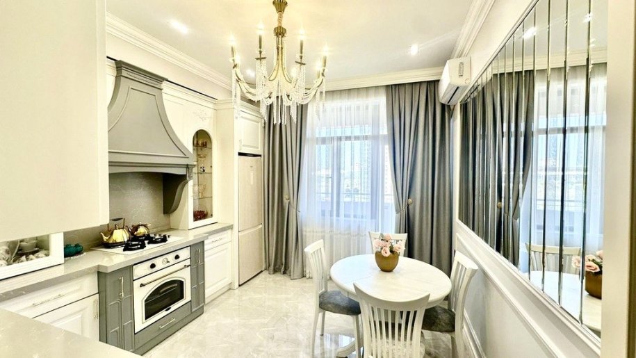 Satılır 3 otaqlı yeni tikili, 130 m², Gənclik m.-11