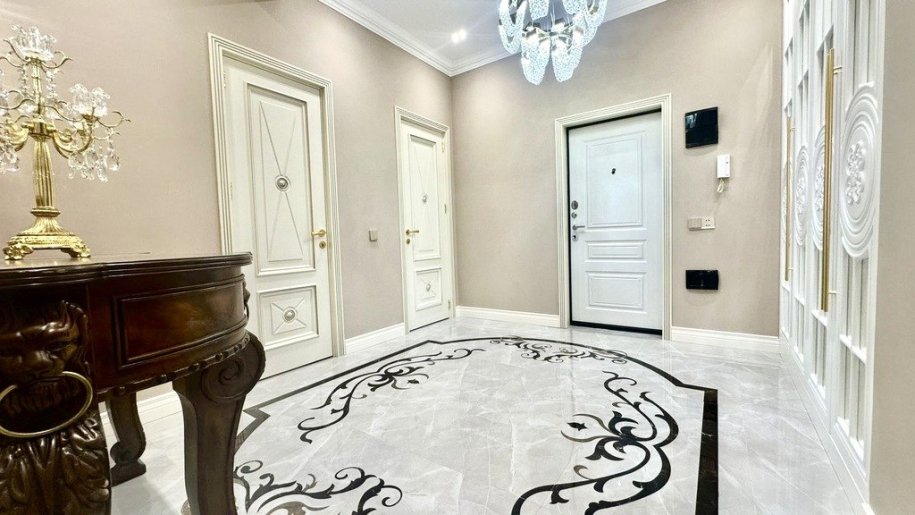 Satılır 3 otaqlı yeni tikili, 130 m², Gənclik m.-18
