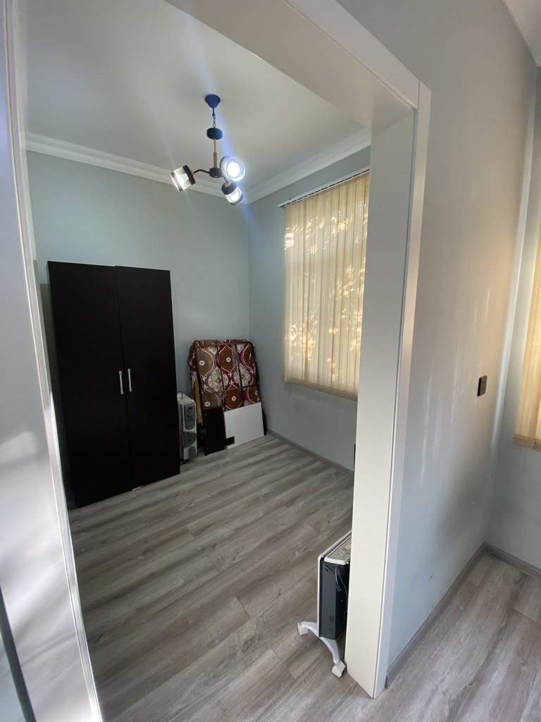 Kirayə verilir 1 otaqlı köhnə tikili, 35 m², Memar Əcəmi m.-5