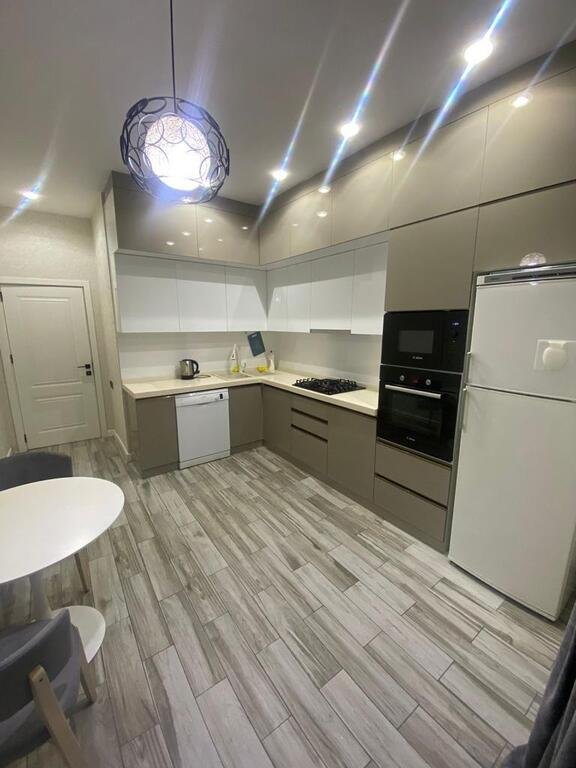 Kirayə verilir 3 otaqlı yeni tikili, 117 m², 20 Yanvar m.-5
