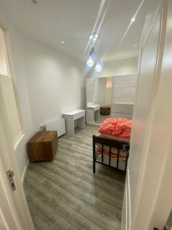 Kirayə verilir 3 otaqlı yeni tikili, 117 m², 20 Yanvar m.-8