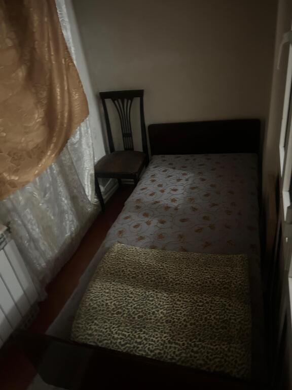 Kirayə verilir 2 otaqlı köhnə tikili, 45 m², Qara Qarayev m.-11