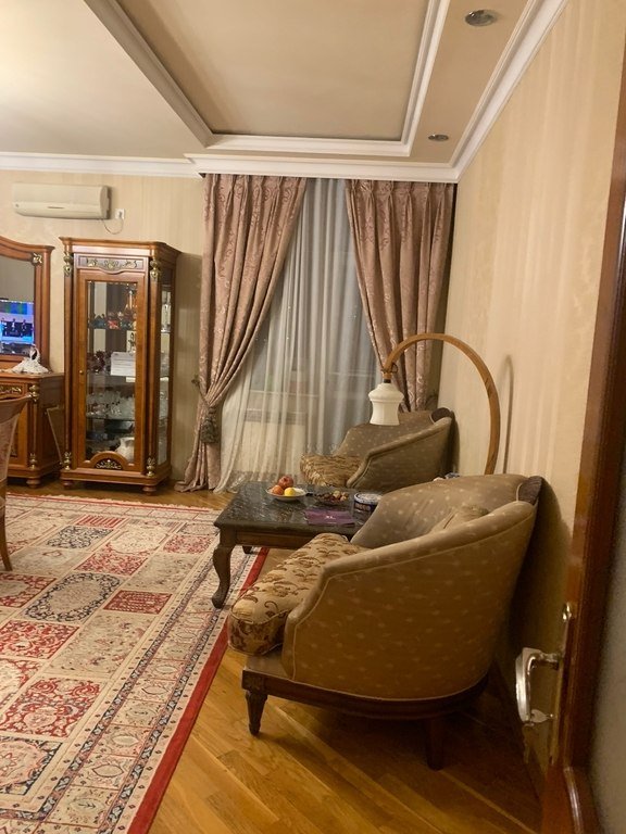 Satılır 4 otaqlı yeni tikili, 180 m², Azadlıq Prospekti m.-2
