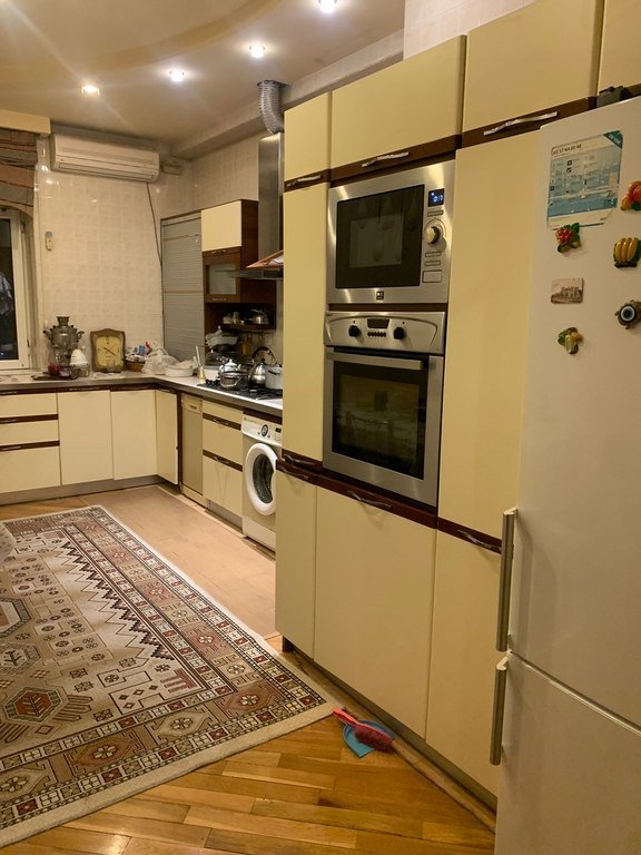 Satılır 4 otaqlı yeni tikili, 180 m², Azadlıq Prospekti m.-13