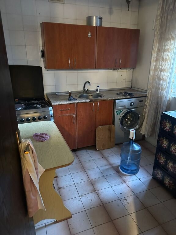 Kirayə verilir 2 otaqlı köhnə tikili, 45 m², Elmlər Akademiyası m.-4