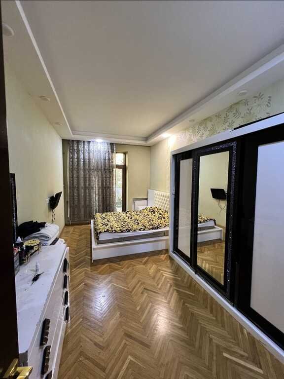 Satılır 3 otaqlı köhnə tikili, 110 m², Elmlər Akademiyası m.-2