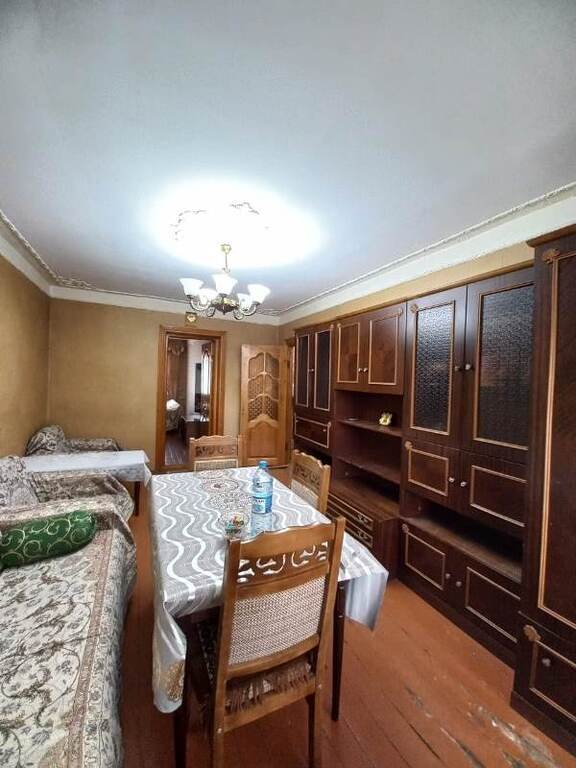 Kirayə verilir 3 otaqlı köhnə tikili, 70 m², İnşaatçılar m.-6