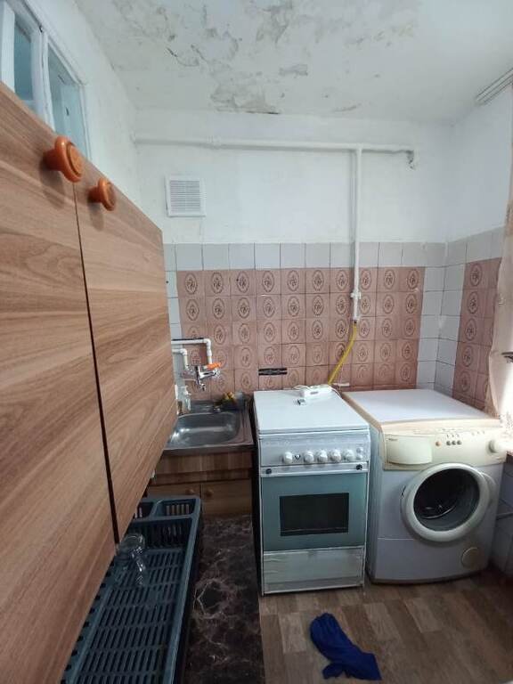 Kirayə verilir 3 otaqlı köhnə tikili, 70 m², İnşaatçılar m.-16
