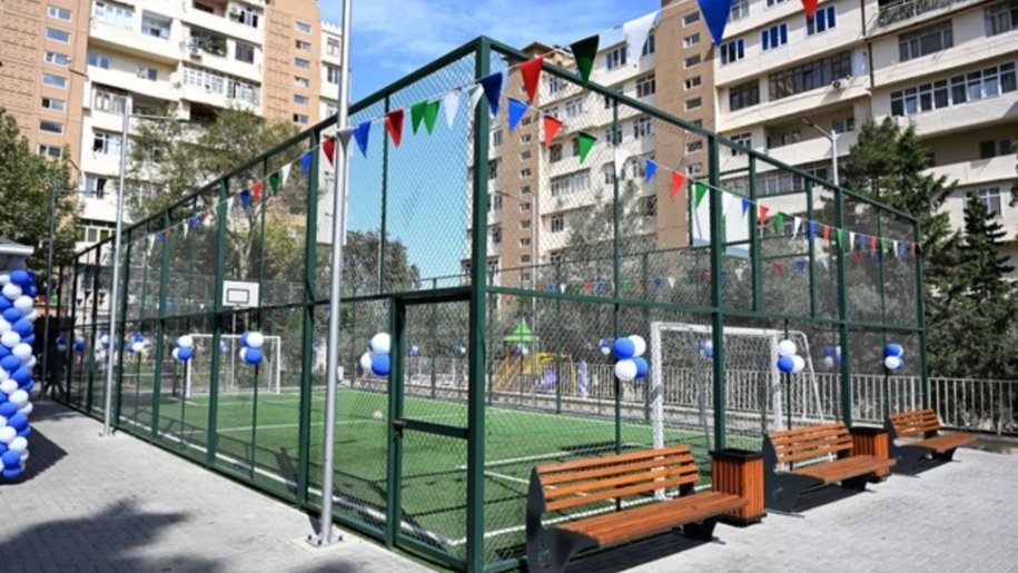 Satılır 3 otaqlı köhnə tikili, 65 m², İnşaatçılar m.-1