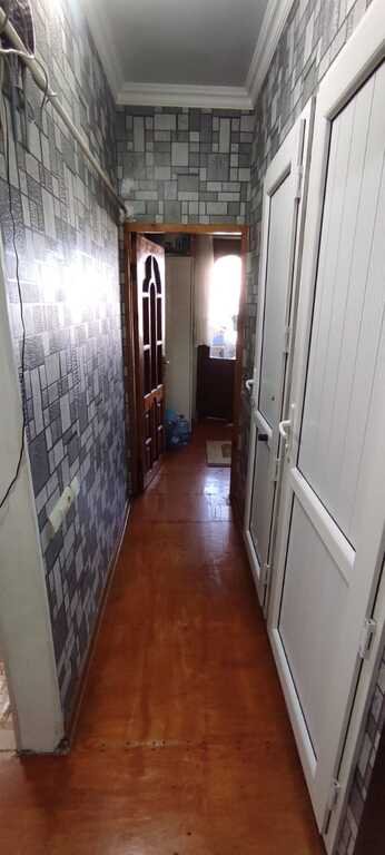 Satılır 3 otaqlı köhnə tikili, 65 m², İnşaatçılar m.-18
