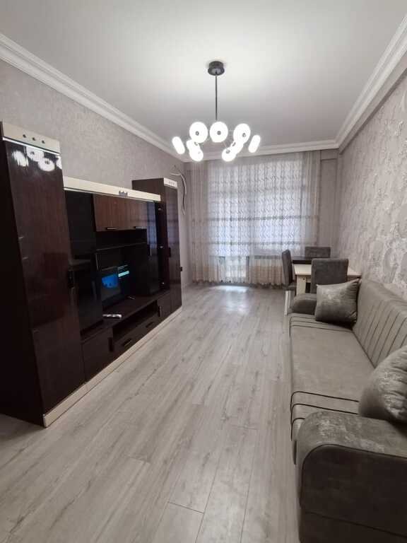 Kirayə verilir 2 otaqlı yeni tikili, 72 m², Neftçilər m.-1