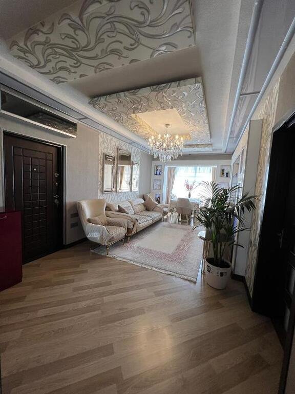 Satılır 3 otaqlı köhnə tikili, 80 m², Həzi Aslanov m.-11