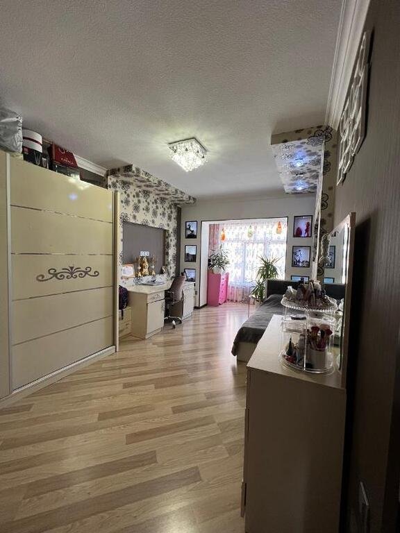 Satılır 3 otaqlı köhnə tikili, 80 m², Həzi Aslanov m.-14