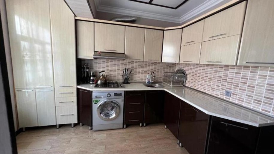 Satılır 3 otaqlı köhnə tikili, 80 m², Həzi Aslanov m.-16