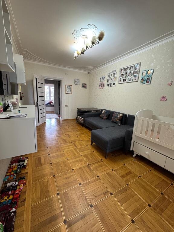 Satılır 3 otaqlı köhnə tikili, 55 m², Elmlər Akademiyası m.-6