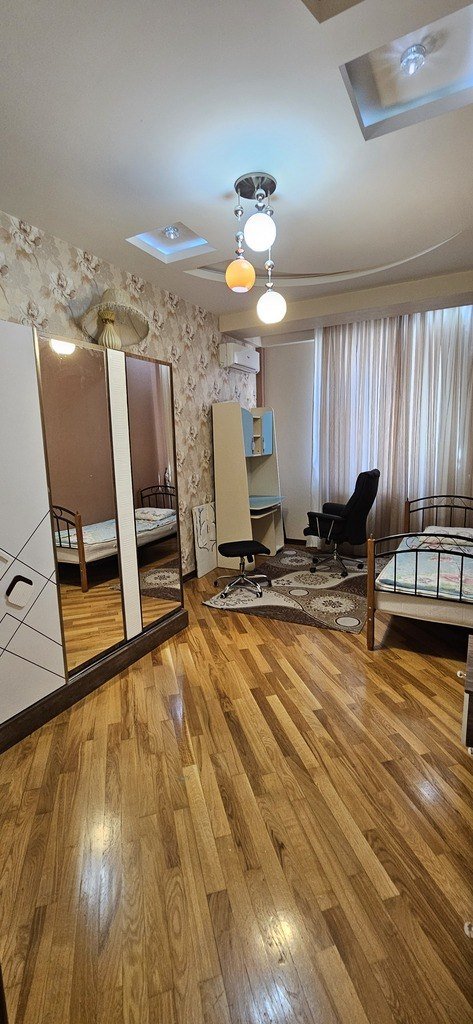 Kirayə verilir 3 otaqlı yeni tikili, 138 m², Nəsimi-7