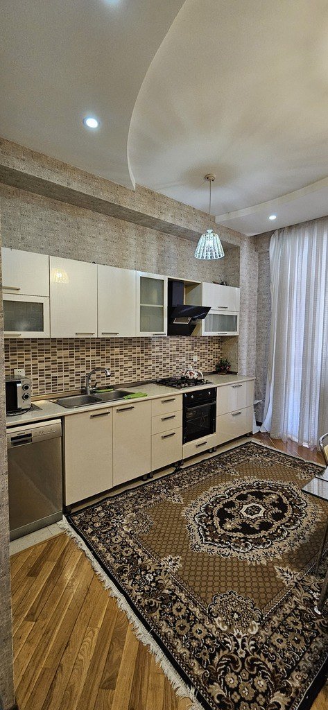 Kirayə verilir 3 otaqlı yeni tikili, 138 m², Nəsimi-10