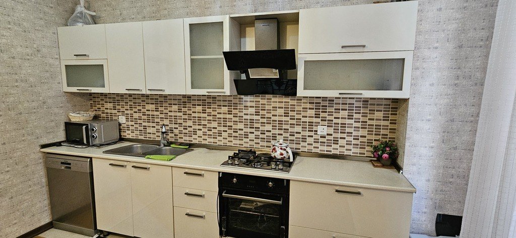Kirayə verilir 3 otaqlı yeni tikili, 138 m², Nəsimi-23