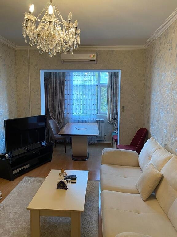 Satılır 3 otaqlı köhnə tikili, 80 m², Nəriman Nərimanov m.-1