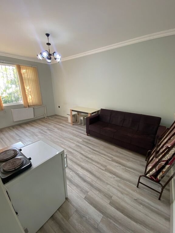 Kirayə verilir 2 otaqlı köhnə tikili, 40 m², Memar Əcəmi m.-1