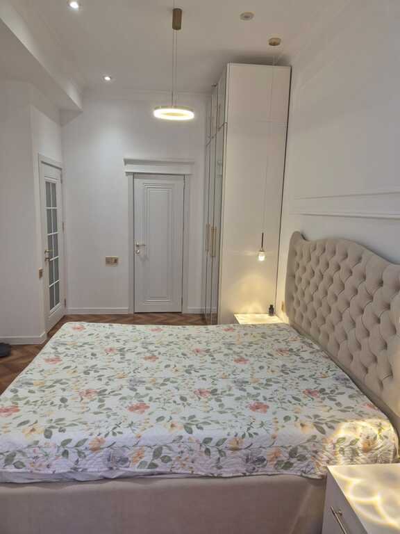 Satılır 3 otaqlı yeni tikili, 135 m², Gənclik m.-8