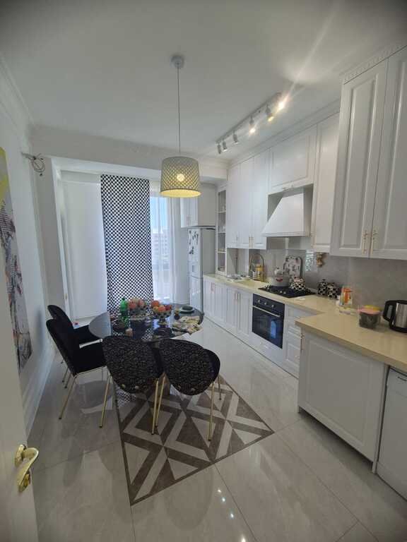 Satılır 3 otaqlı yeni tikili, 135 m², Gənclik m.-12