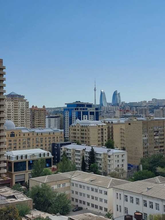 Satılır 3 otaqlı yeni tikili, 100 m², 28 May m.-5