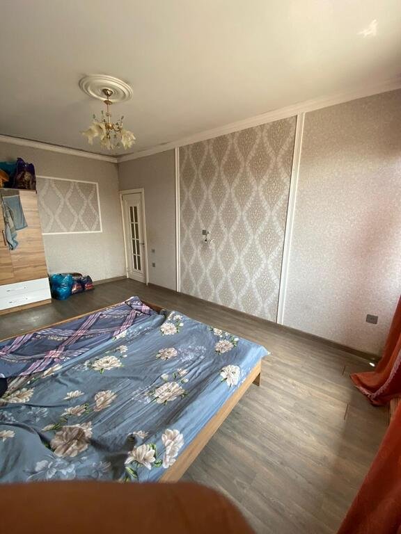Satılır 2 otaqlı köhnə tikili, 59 m², 8 noyabr-1