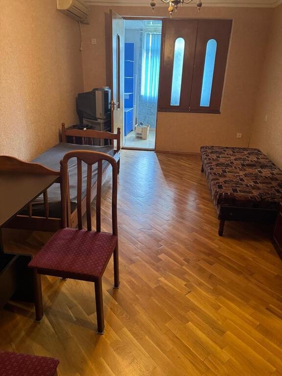 Satılır 4 otaqlı köhnə tikili, 90 m², Nəriman Nərimanov m.-4