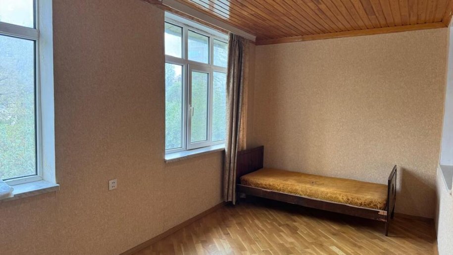 Satılır 4 otaqlı köhnə tikili, 90 m², Nəriman Nərimanov m.-6