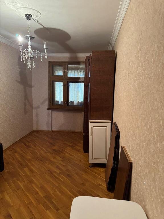 Satılır 4 otaqlı köhnə tikili, 90 m², Nəriman Nərimanov m.-7