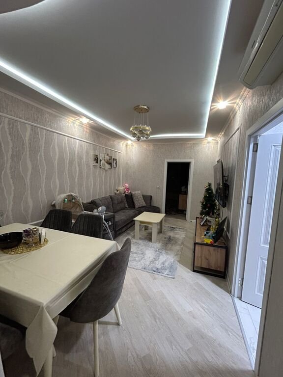 Satılır 2 otaqlı köhnə tikili, 60 m², Memar Əcəmi m.-3