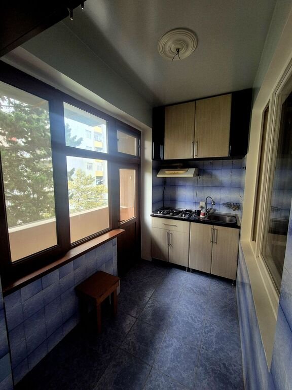 Satılır 2 otaqlı köhnə tikili, 65 m², Xalqlar dostluğu m.-7