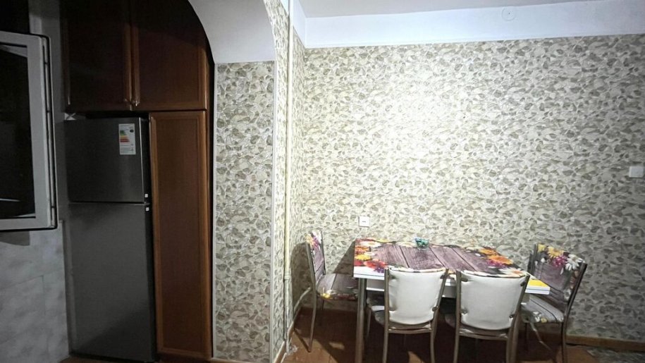 Kirayə verilir 3 otaqlı köhnə tikili, 90 m², Həzi Aslanov m.-3