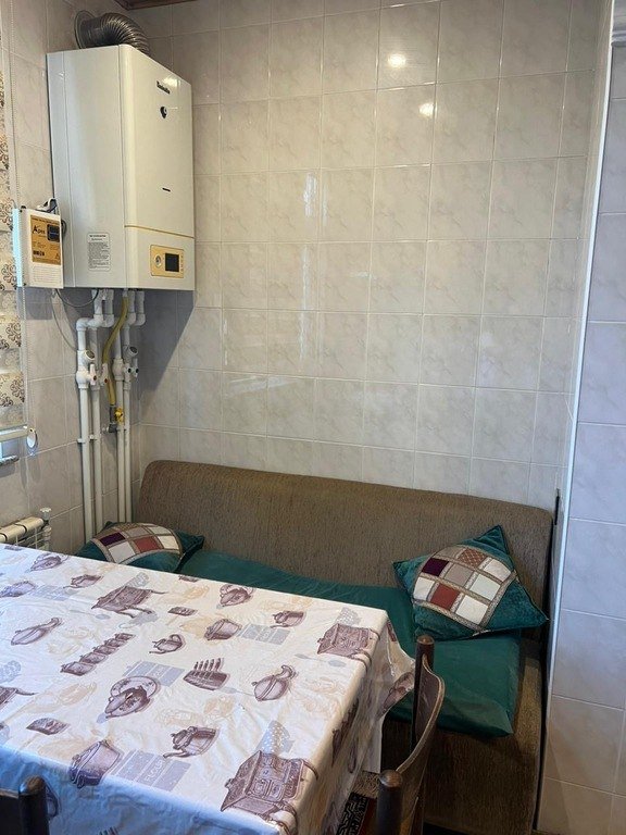Kirayə verilir 2 otaqlı köhnə tikili, 64 m², Xalqlar dostluğu m.-4