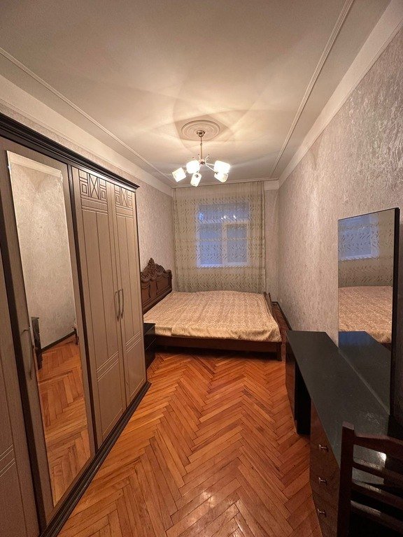 Satılır 2 otaqlı köhnə tikili, 55 m², Memar Əcəmi m.-2