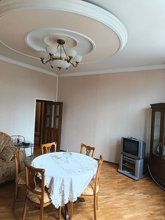 Kirayə verilir 2 otaqlı yeni tikili, 80 m², 28 May m.-1